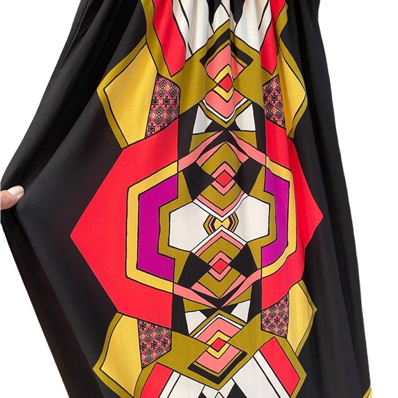 One World (Live and Let Live) Maxi Dress Size L - Picture 7 of 8